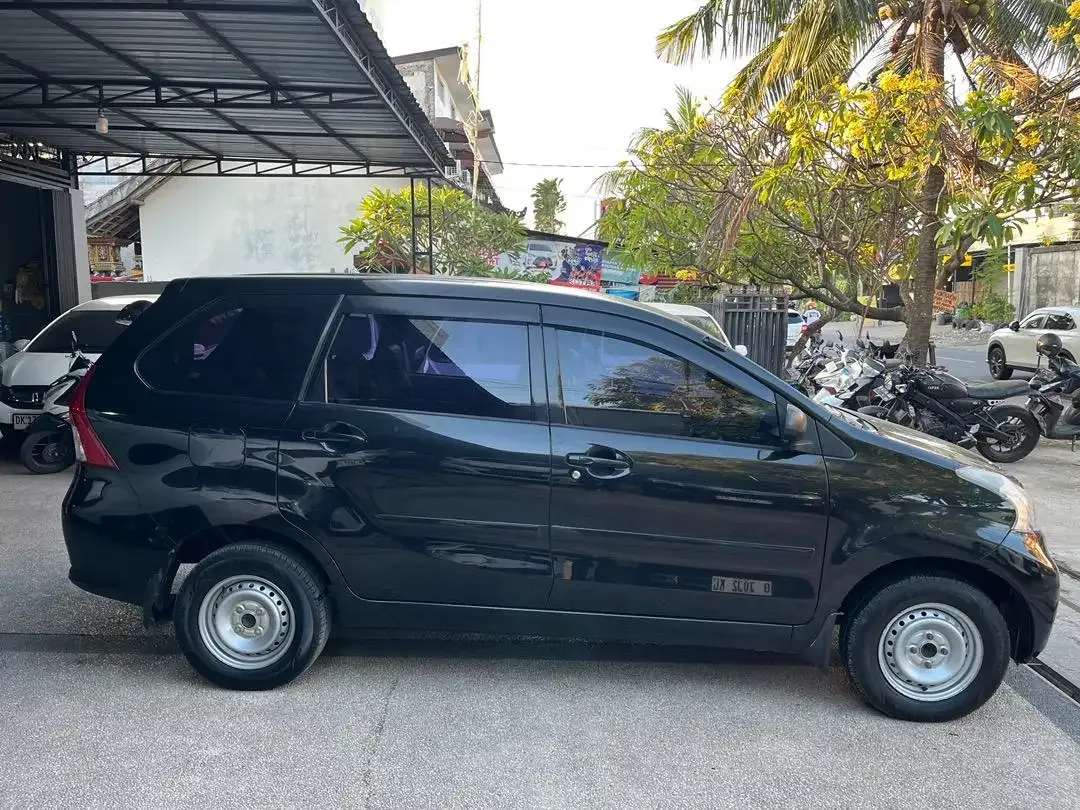 DP 8 JT XENIA X 1.3 MANUAL LOW KILOMETER - Image 4 of 10