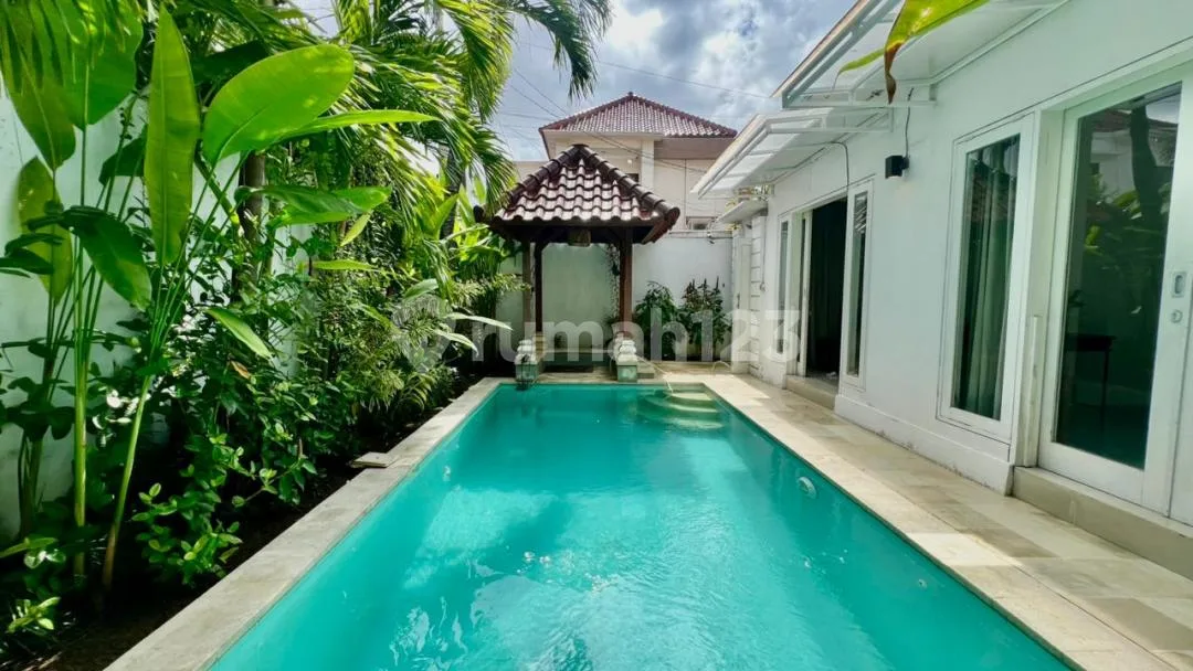 Exclusive 3Br Villa For Rent In Kerobokan | Private Pool & Near Seminyak - Image 1 of 4