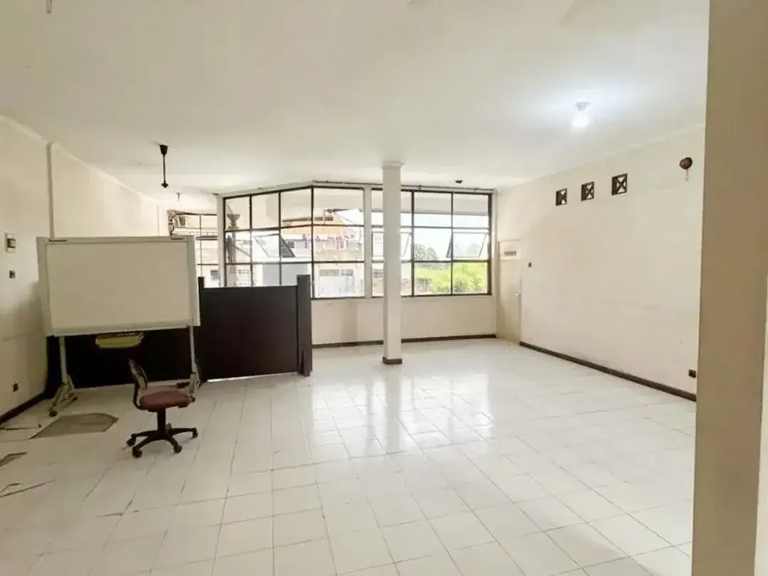 Dijual / Disewakan Ruko 4 Lantai 619 m² di Jalan Patih Jelantik - Image 4 of 5