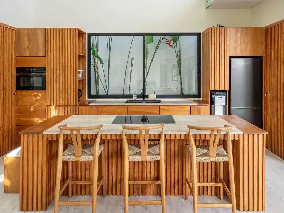 For Lease Luxury Villa in Seminyak Beach - Image 2 of 10