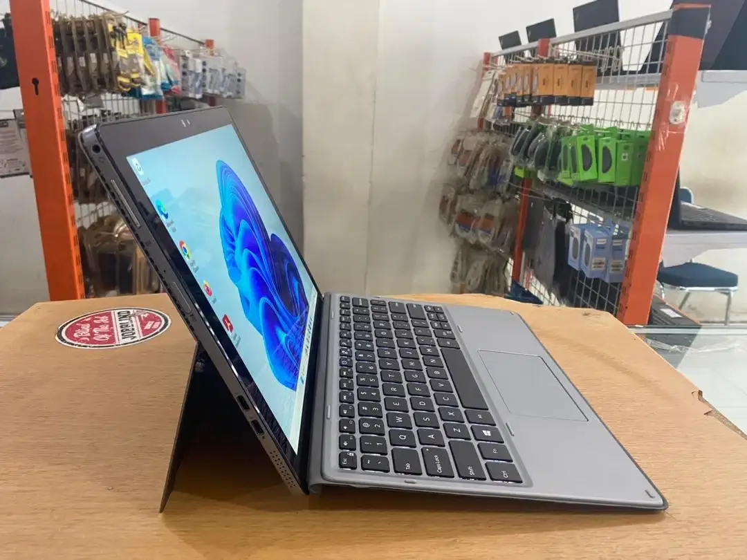 DELL Latitude 7210 2in1 Core i5Gen10 Ram 8GB SSD 256GB Slim Touchscren - Image 6 of 10
