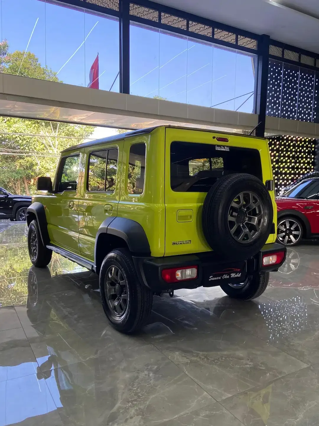 Jimny 5 Door 4x4 Matic 2023 Low KM 16rb - Image 4 of 10