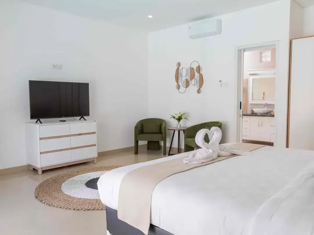 LIMITED TIME PRICE OFFER
LEASEHOLD VILLA 3BR BERAWA, CANGGU - Image 7 of 10