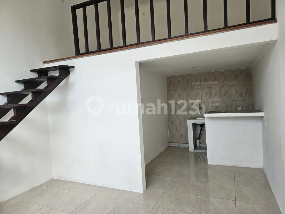 Rumah Baru Konsep Mezanin di Canggu - Image 3 of 4