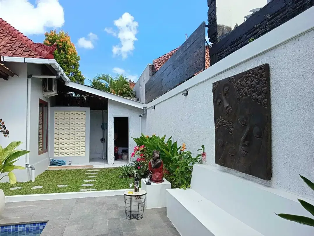 FOR RENT 2BR PRIVAT POOL LOKASI TENANG STARTEGIS DI SEMINYAK - Image 9 of 10