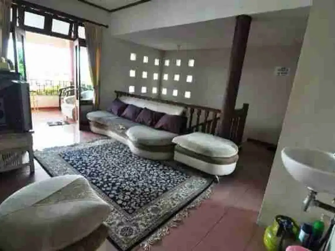 Rumah dalam Komplek Dekat Tiara Soputan Denpasar - Image 2 of 6
