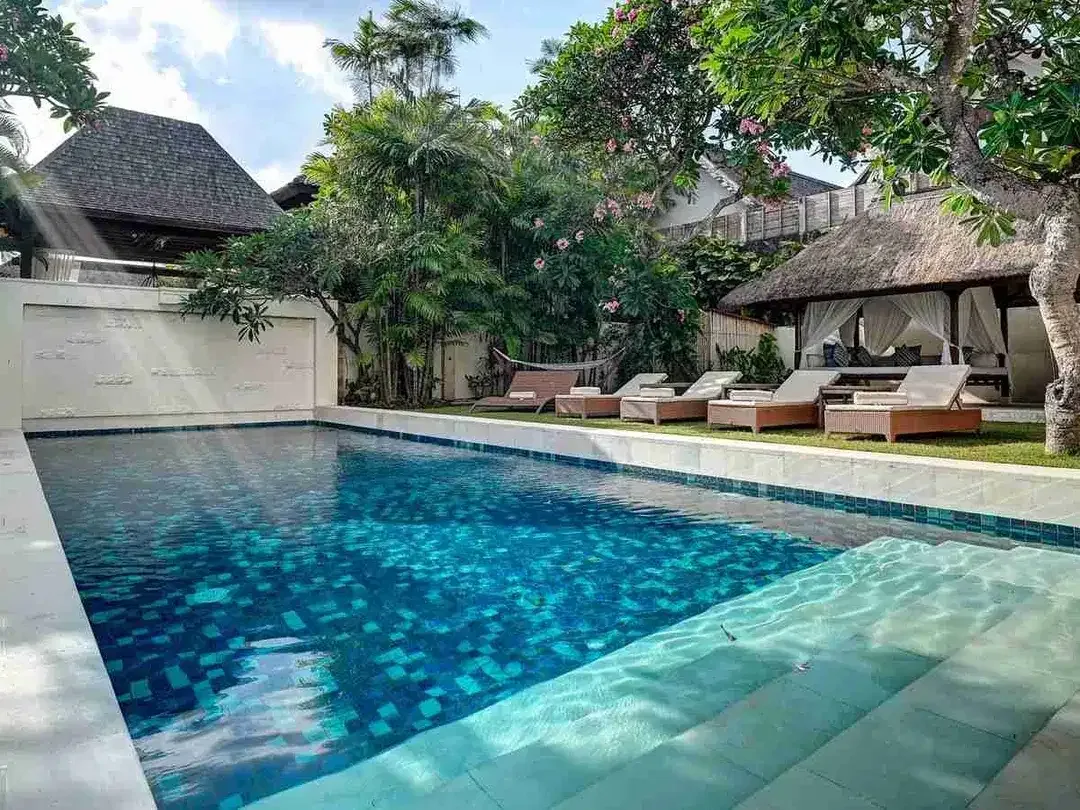 Luxury Villa Mewah di Oberoi Seminyak Dekat Pantai - Image 1 of 10