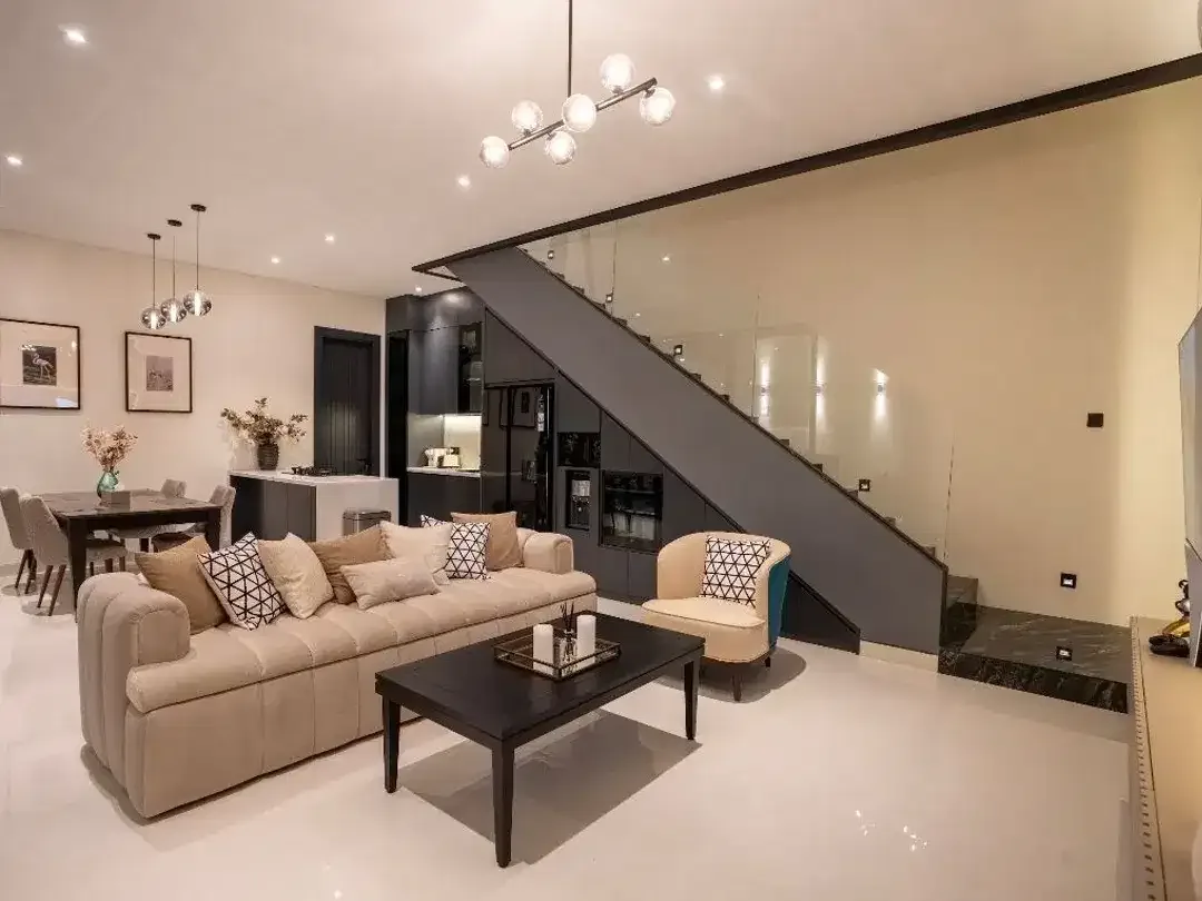 Leasehold -Exclusive villa in the center of Berawa,Canggu,Bali - Image 5 of 10