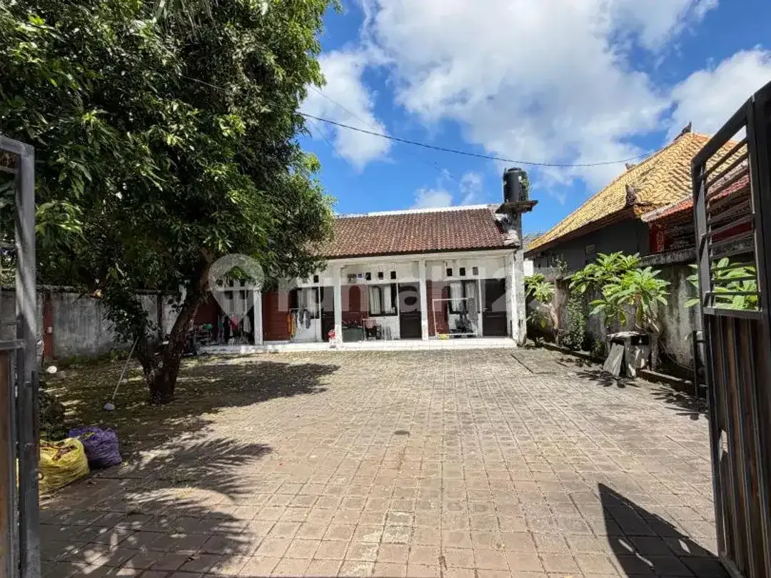 Dijual Lahan Bonus Bangunan Kost-Kostan di Jimbaran Bali - Image 1 of 10
