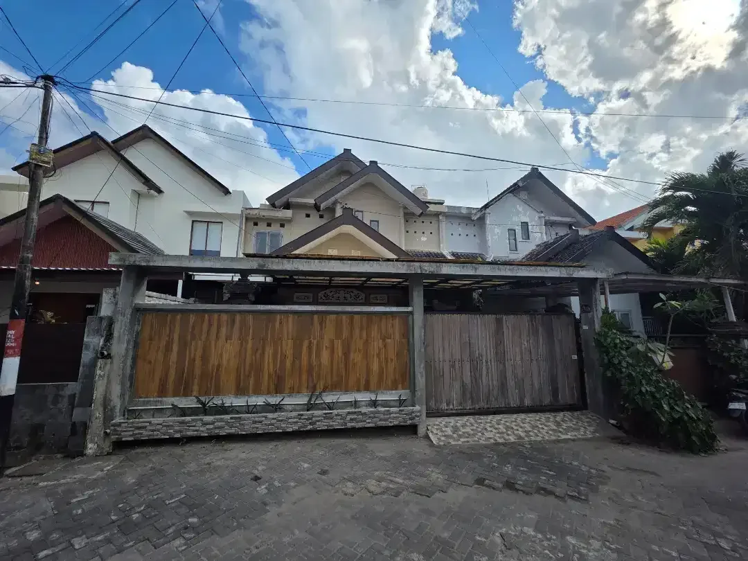 Premium 3BR All En-Suite Bathrooms Mertanadi Kerobokan - Owner Sale BU - Image 2 of 10