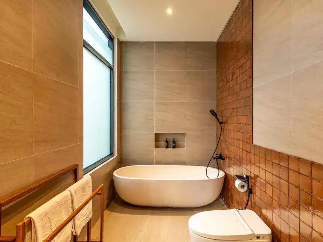 FOR SALE / FREEHOLD & LEASEHOLD

BRAND NEW LUXURY TROPICAL VILLA — SEMINYAK, BALI - Image 8 of 10