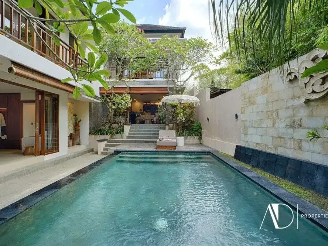 FREEHOLD | MODERN TROPICAL DESIGN VILLA IN NYANYI - Image 1 of 10