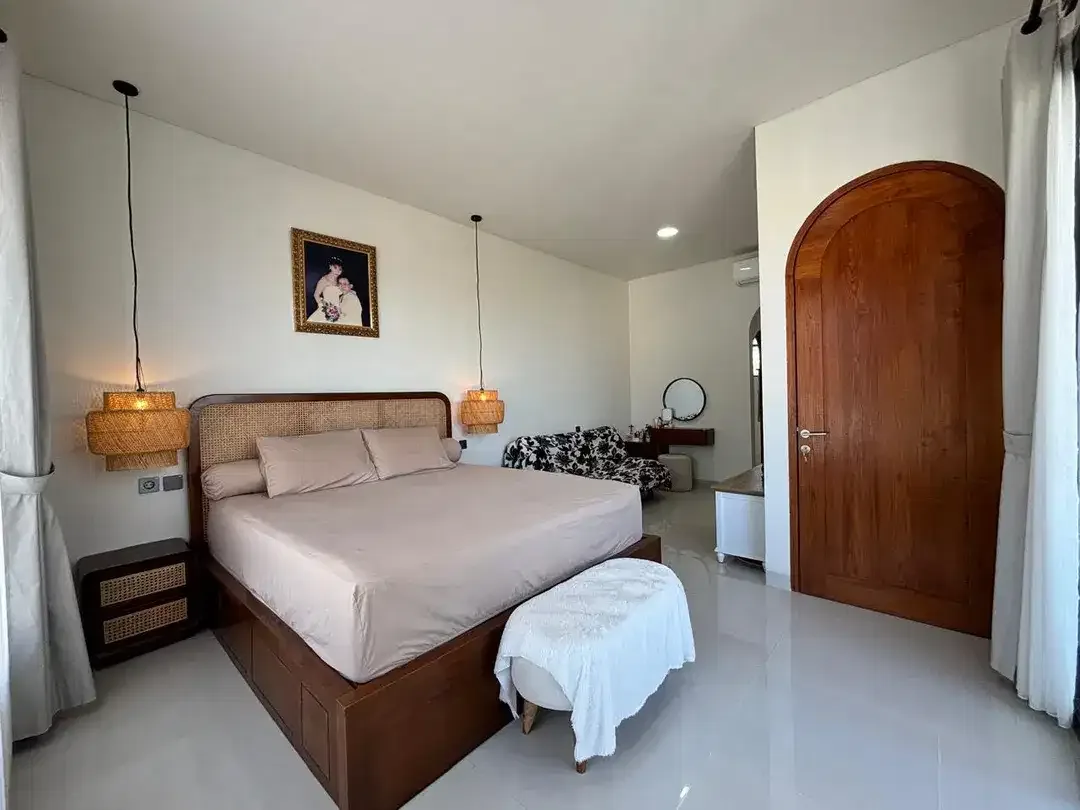 MODERN VILLA WITH ROOFTOP IN DHARMAWANGSA NUSA DUA - Image 9 of 10