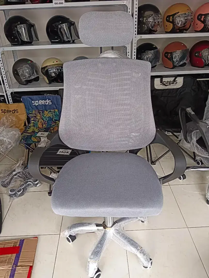 Kursi Kantor/Belajar/Kerja Hidrolik Putar Ergonomis Sandaran Kpala-Abu - Image 3 of 7