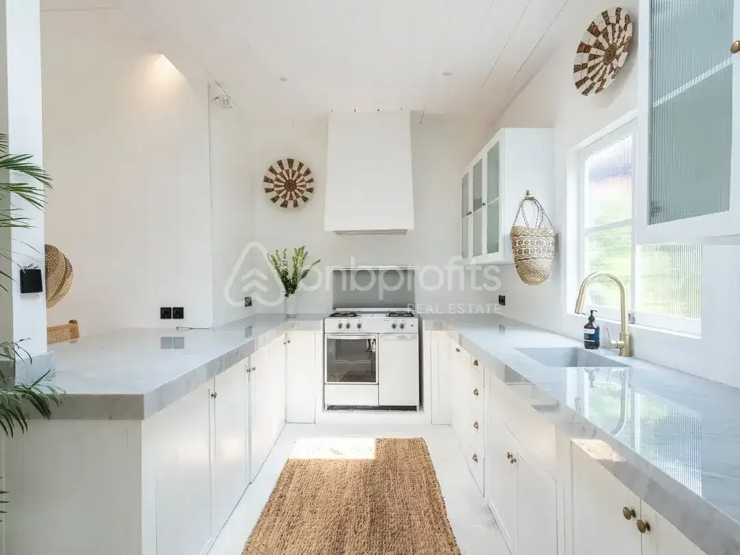 Fascinating 2 Bedrooms Villa in The Heart of Berawa - Image 10 of 10