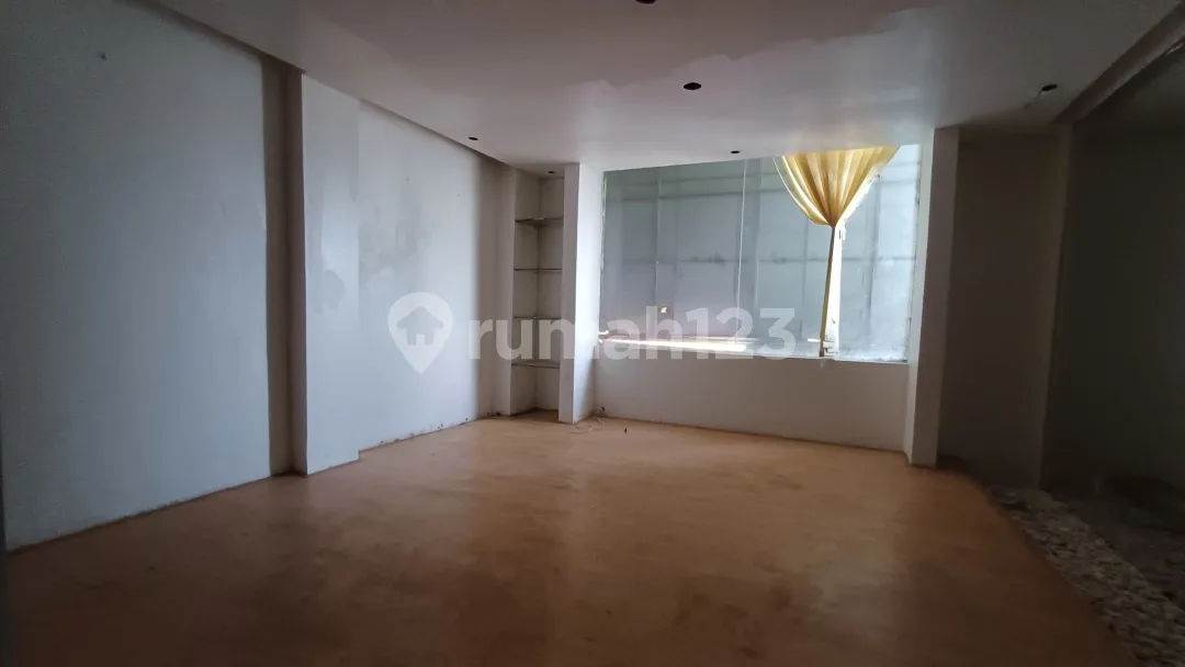 Shophouse for sale in Busy Area of ââMain Road Bypass Ngurah Rai, Tuban. Close to Ngurah Rai Airport - Image 4 of 4