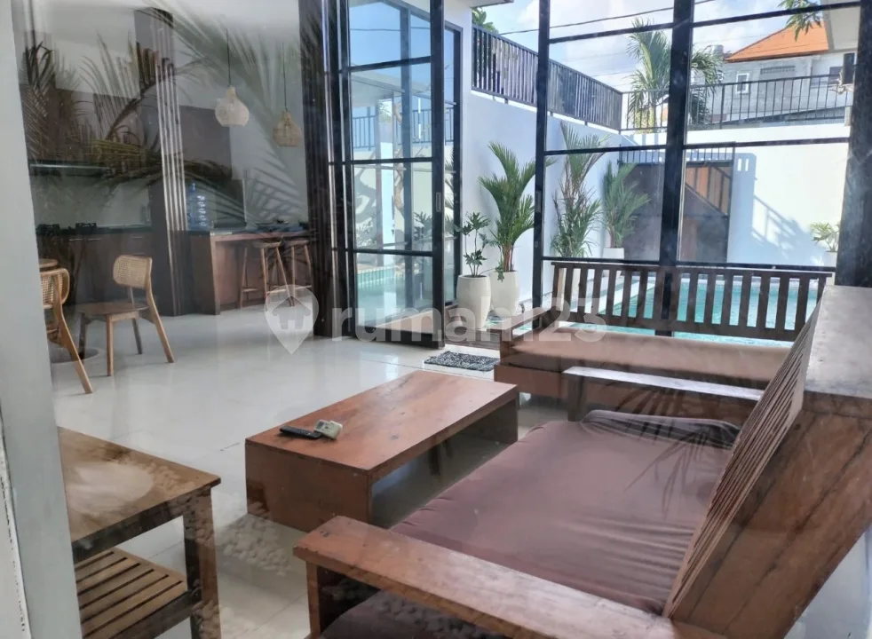 Villa Disewakan di Kerobokan Badung Bali Available 2 Unit - Image 1 of 4