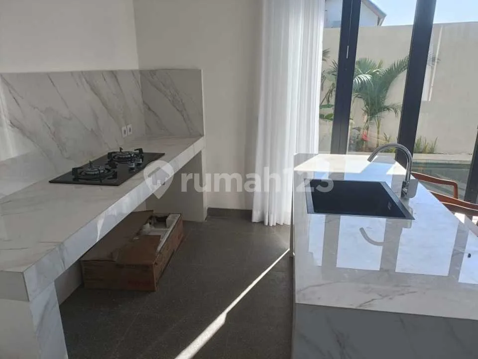 Disewakan Villa 2 Lantai Nyaman Dan Baru Di Dekat Pantai Seseh - Fasilitas Lengkap Dan Lokasi Strategis - Image 2 of 4