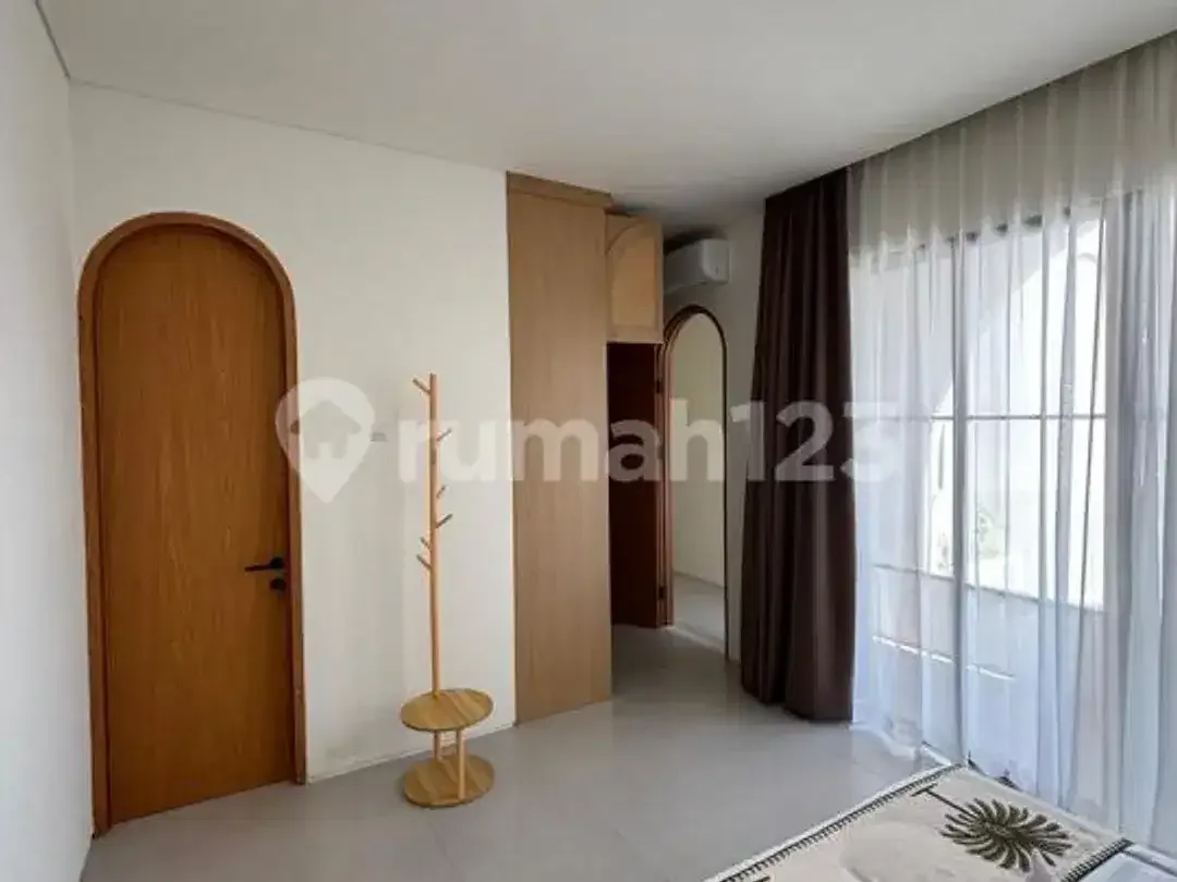 Mediteranian 3 Beds Villa In Kerobokan For Rent - Image 4 of 10