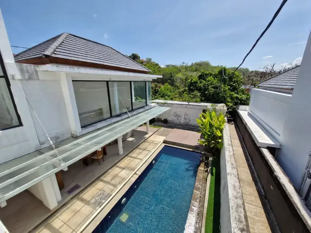 VILLA READY UNIT FURNISHED OCEAN VIEW 3BR BEST LOKASI DI NUSA DUA BALI - Image 1 of 10