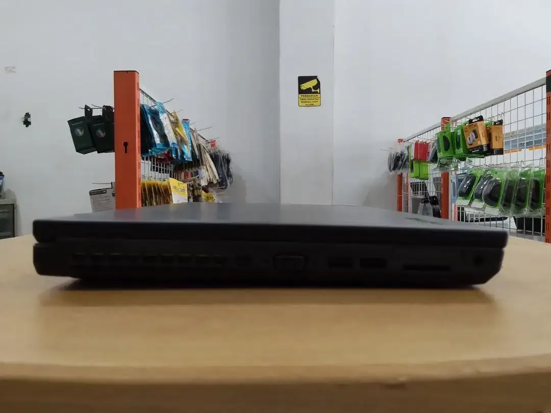 Lenovo ThinkPad T540P Core i5 Ram 8GB SSD 256GB 15in Mulus Murah - Image 5 of 10