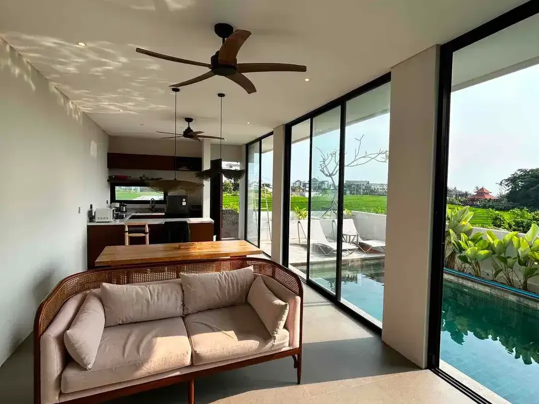 SALE Villa Rooftop Cemagi View Sawah Laut - Image 10 of 10
