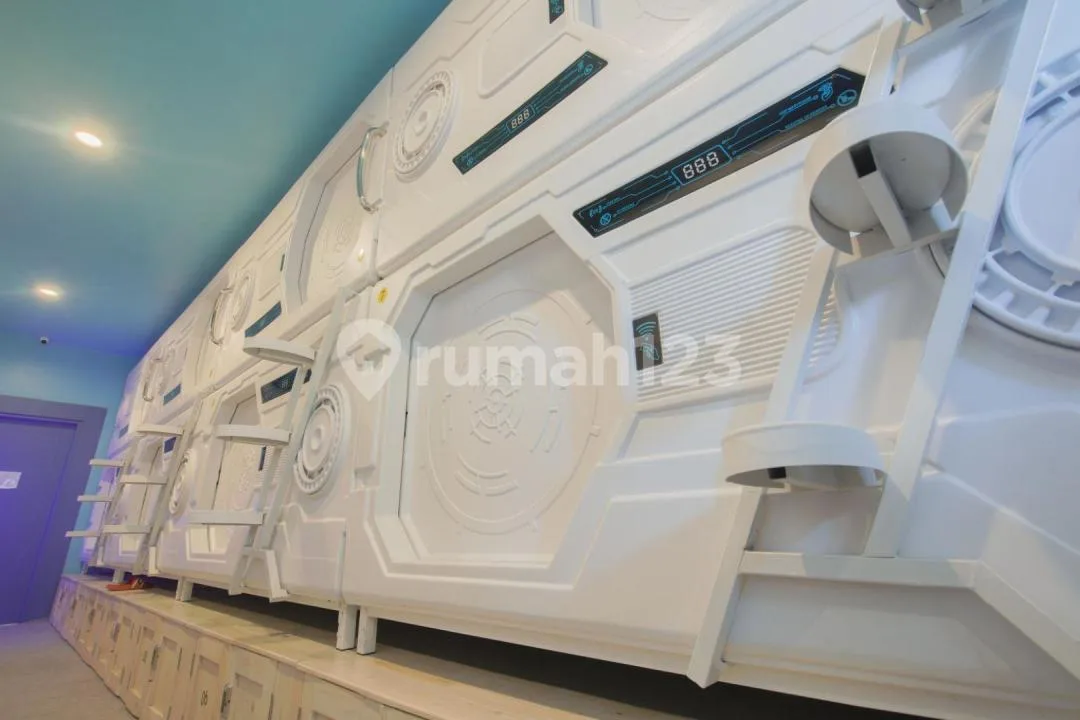 Dijual Hotel Kapsul 3 Lantai - Lokasi Premium Nakula, Seminyak - Image 2 of 4