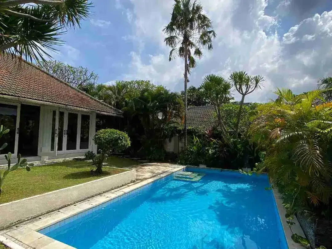 FOR SALE PRIME FREEHOLD VILLA 3BR IN UMALAS 575 sqm - Image 1 of 10