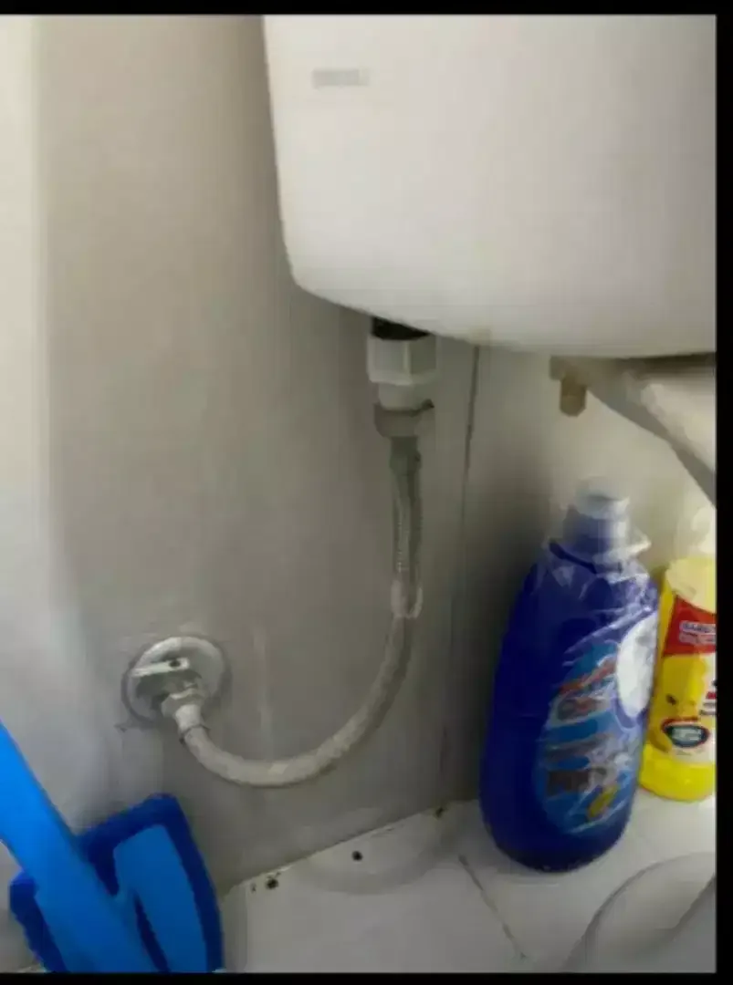 Servis pompa air, kloset duduk, water heater,kuras tandon,kran patah - Image 5 of 7