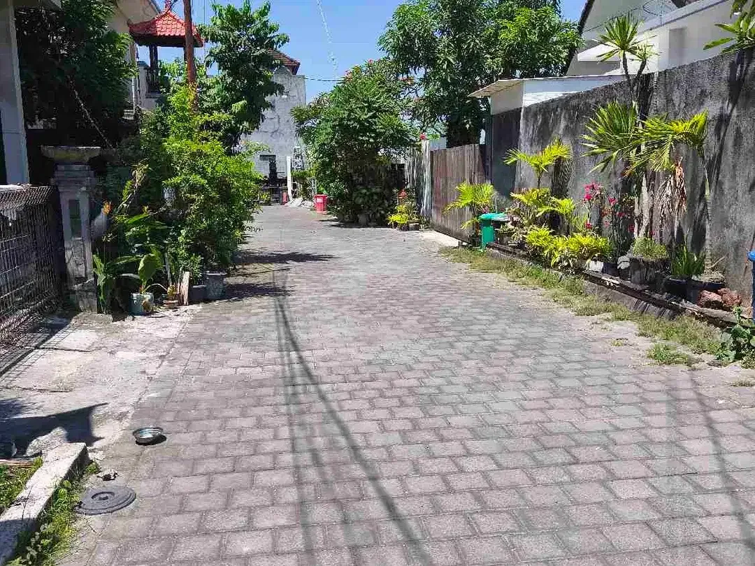 2 BEDROOMMS FULL FURNISHED VILLA DI JALAN GUNUNG SALAK KEROBOKAN - Image 9 of 10