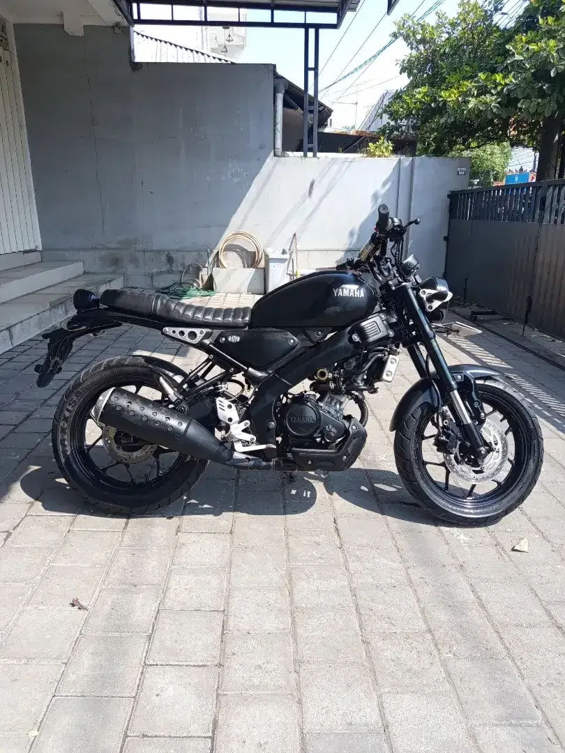 Xsr hitam Deva motor - Image 1 of 6