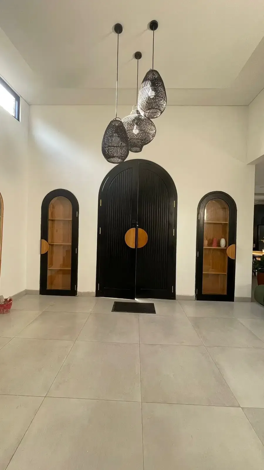 FOR SALE – FREEHOLD Bohemian Modern 3-Beds Villa in Premium Jimbaran - Image 3 of 10