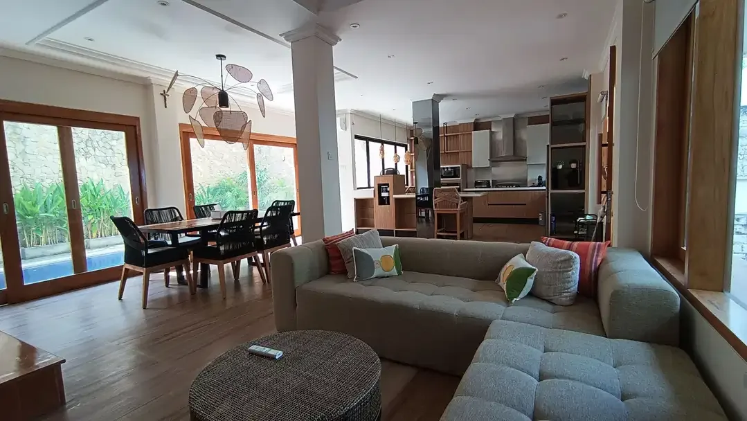 Villa 3 Kamar Tidur 10 Menit Kepantai Berawa - Canggu - Image 7 of 10