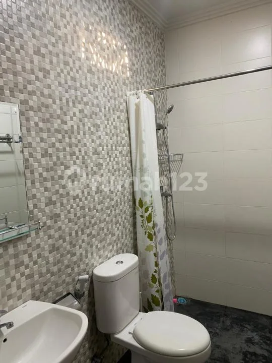 Villa, SHM Harga Miring, Cocok Utk Invest - Image 2 of 4