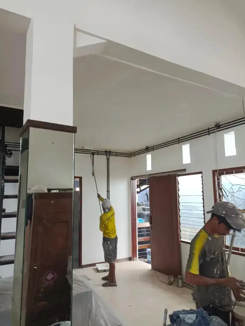 tukang cat rumah,villa, kantor dan jasa testur tembok - Image 1 of 10