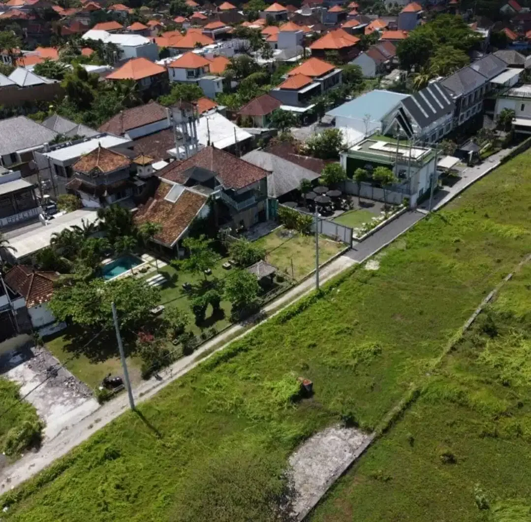 TANAH CANGGU BERAWA DEKAT FINNS BEACH CLUB DAN HOLLYWING - Image 3 of 10