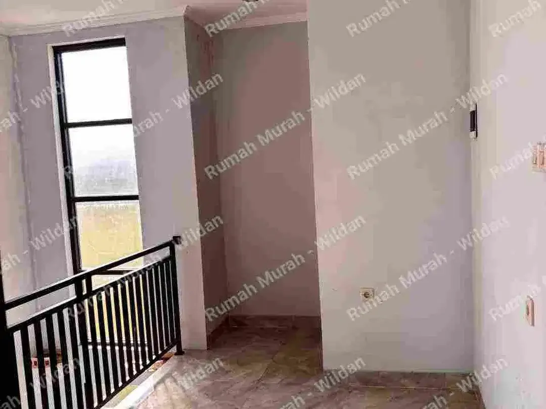 Dijual Rumah 2Lantai Siap Huni Di Jl Bypas ngurahrai Sanur - Image 5 of 8