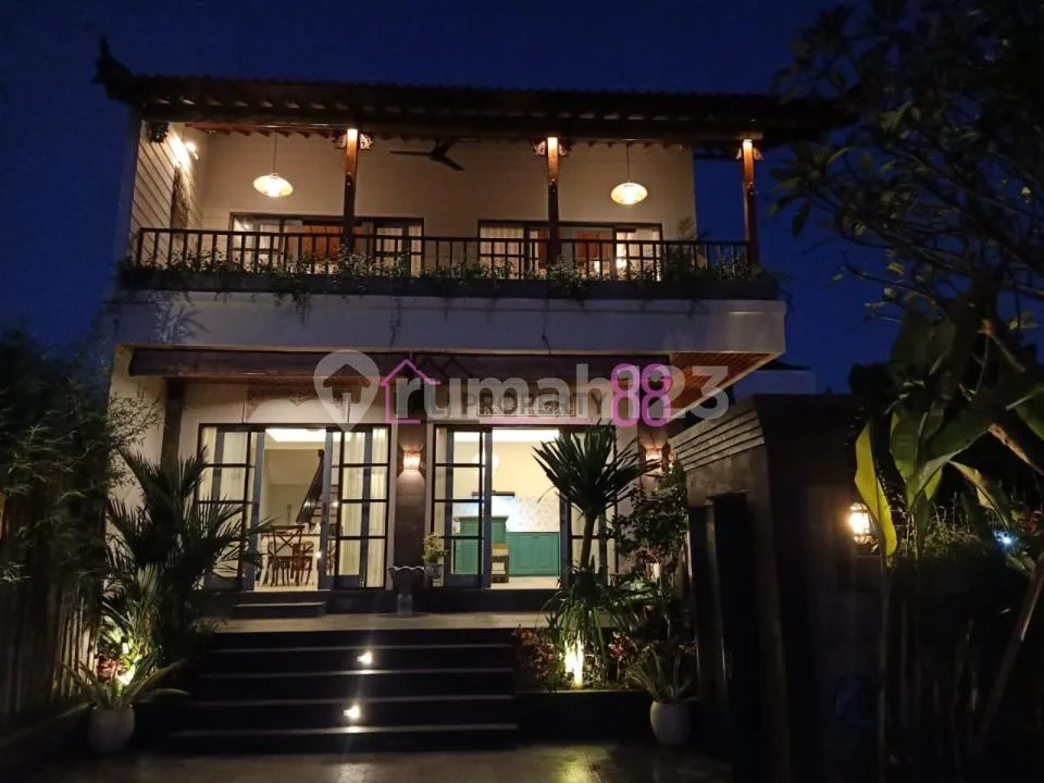 Villa Mewah dengan View Sawah Eksotis di Tiying Tutul Pererenan - Image 1 of 4