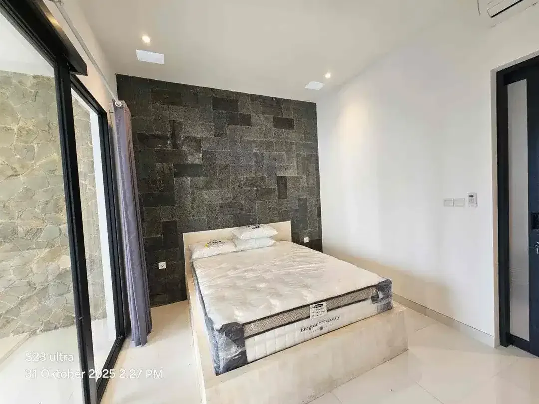 Dijual villa lantai 1 lokasi munggu 
Lingkungan villa - Image 10 of 10