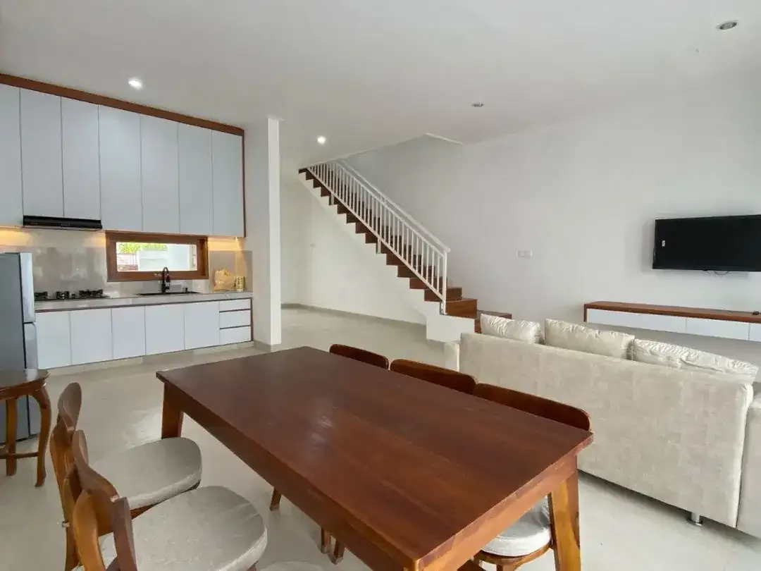 DISEWAKAN VILLA FULLY FURNISHED — KESAMBI, KEROBOKAN, BALI (ES) - Image 3 of 3