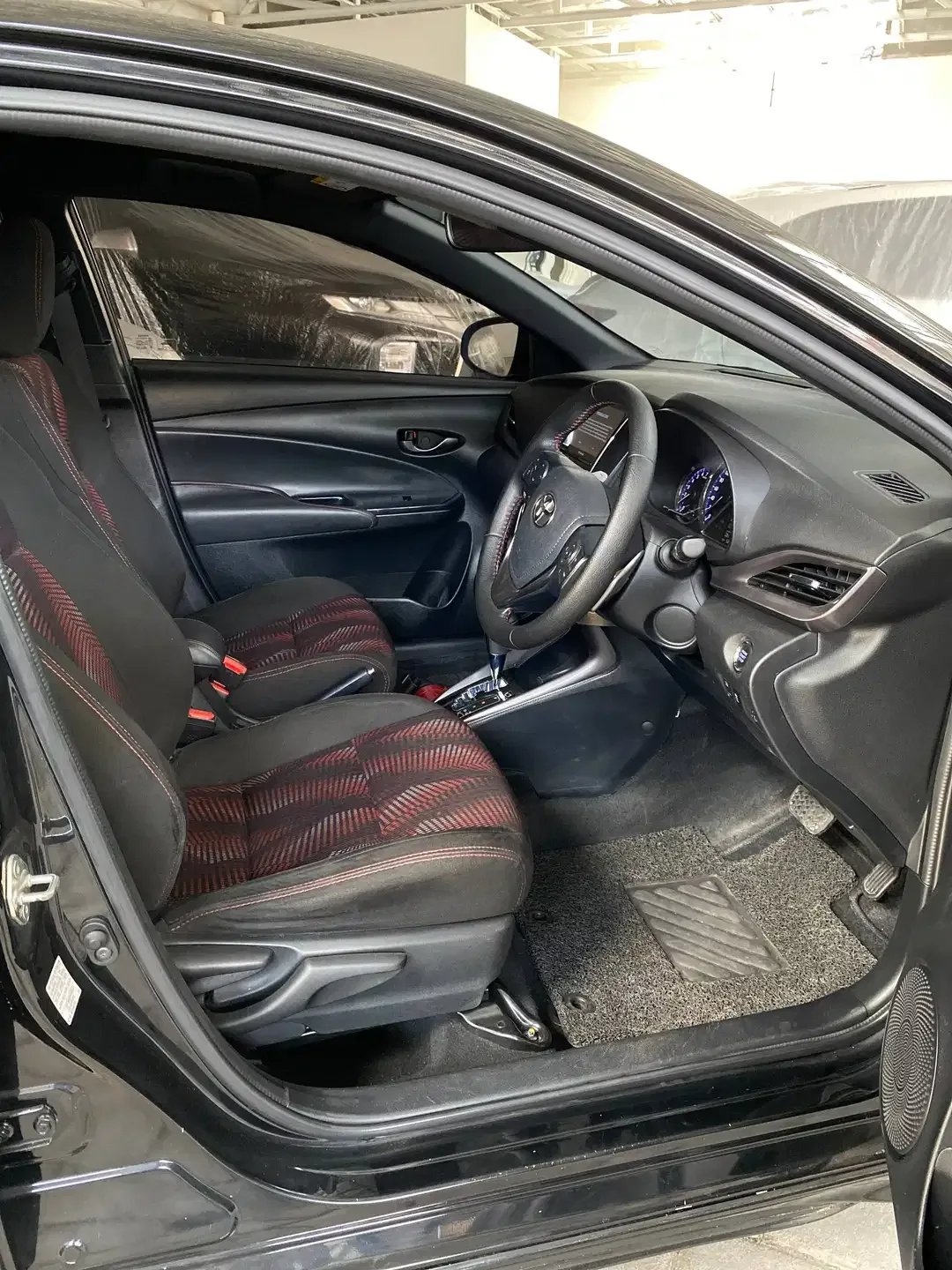 TOYOTA YARIS TRD SPORTIVO MATIC 1.5 AT 2021 - Image 8 of 10