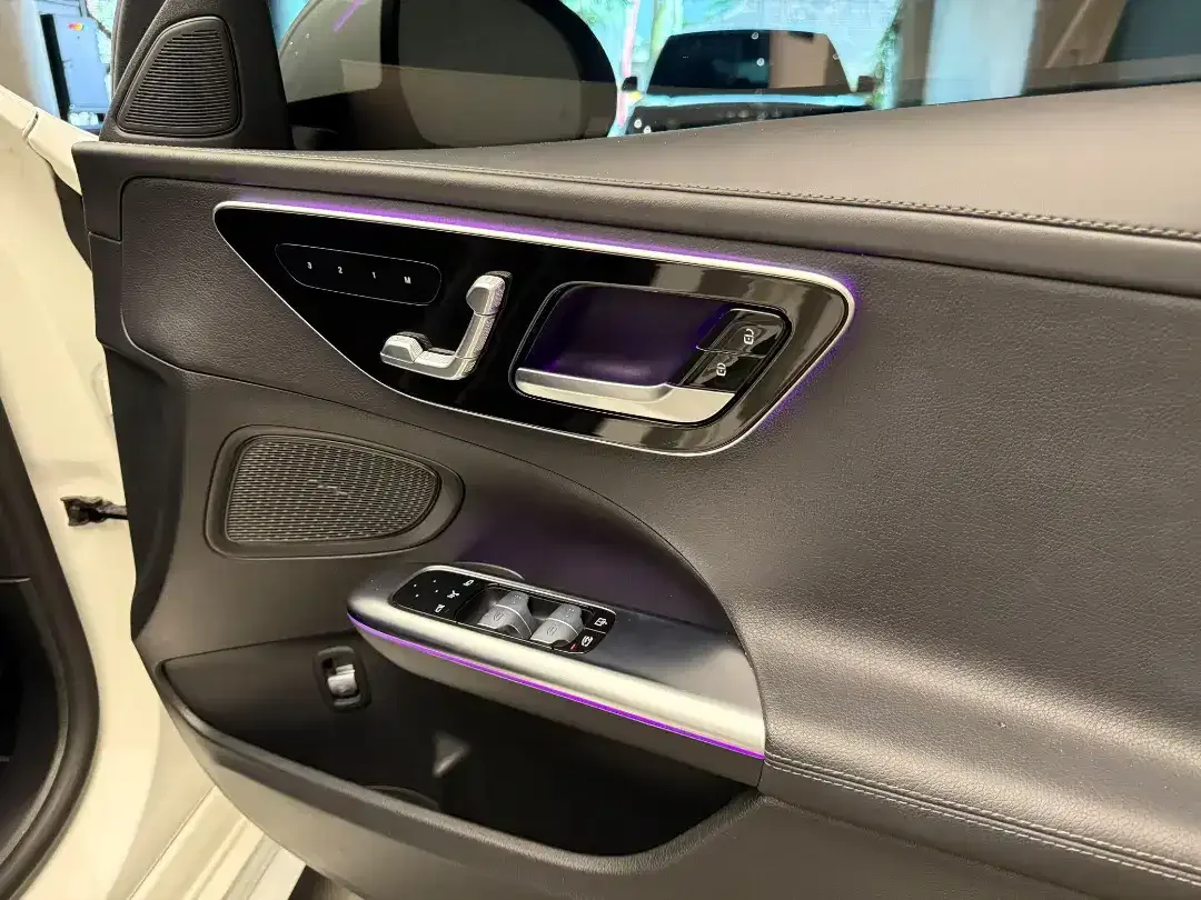 Mercedes-Benz C 300 AMG Line 2022 - Image 9 of 10