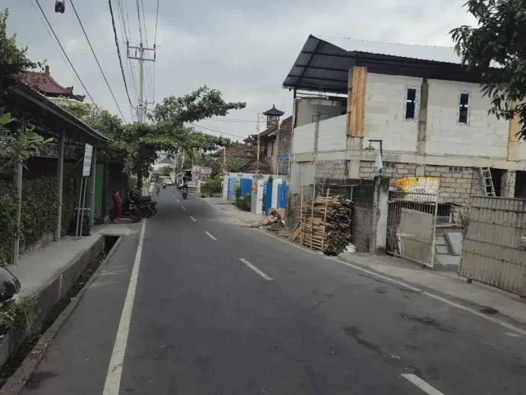 tanah 916 m² + bangunan gudang di lokasi premium cargo denpasar utara, cocok untuk gudang, kantor, dan tempat usaha - Image 4 of 6