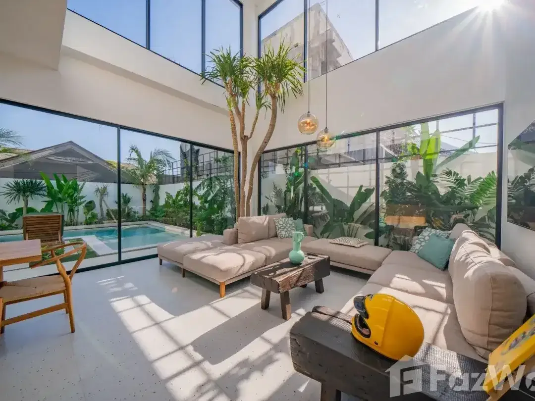 4 Bedroom Villa for rent in Kerobokan, Bali - Image 3 of 10