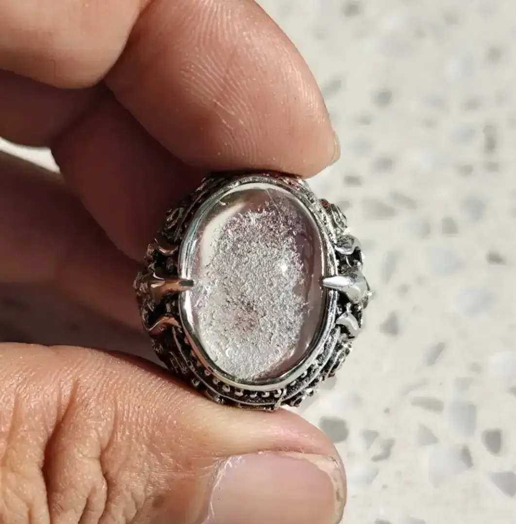 BALINESE SUPER CRYSTAL NATURAL AMETHYST - Image 3 of 5