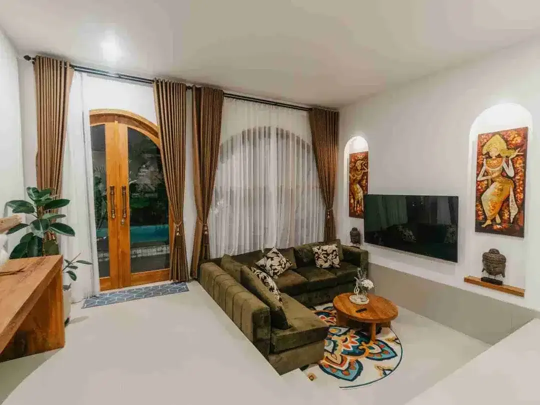 Vila Mewah Baru 3 Lantai Furnished di Kerobokan Badung - Image 6 of 10