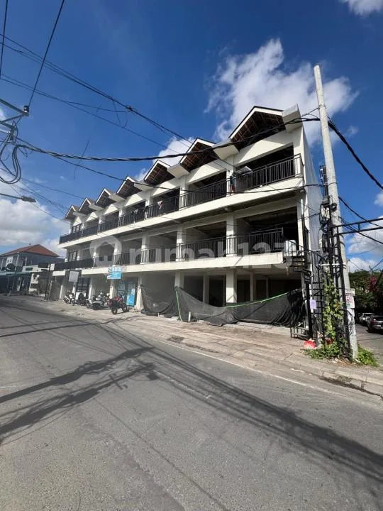 Ruko Canggu For Lease And Sale- 3 Storey - Image 2 of 4