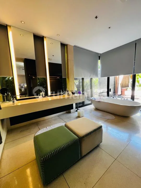 Villa Kawasn Hotel Seminyak Bali #Vl0521 - Image 3 of 4