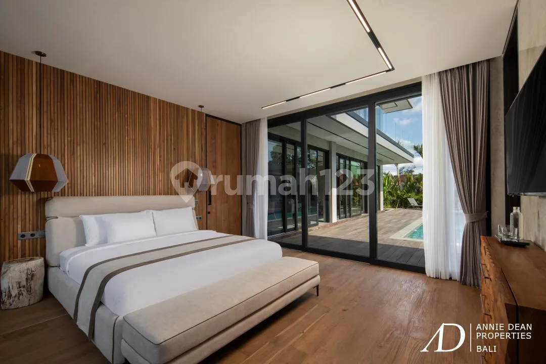 Yearly Rental - Modern 4Br Villa In Kerobokan - Image 3 of 4