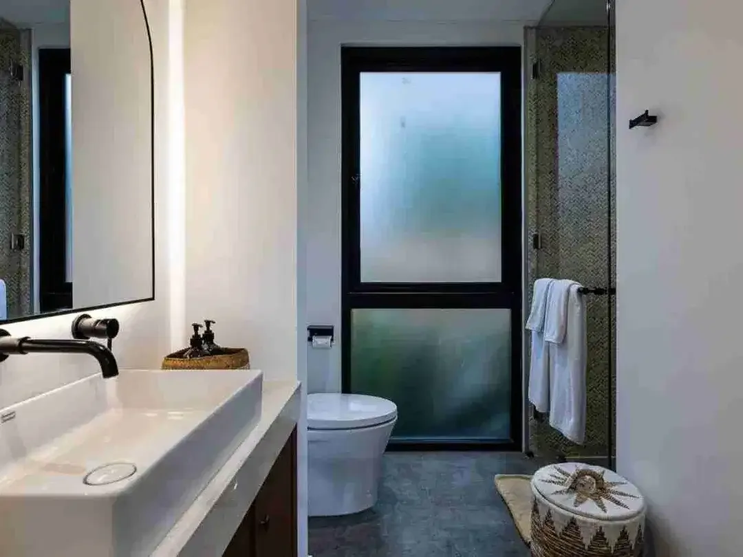 BRAND NEW VILLA CANGGU FOR SALE HIGH ROI - Image 6 of 10